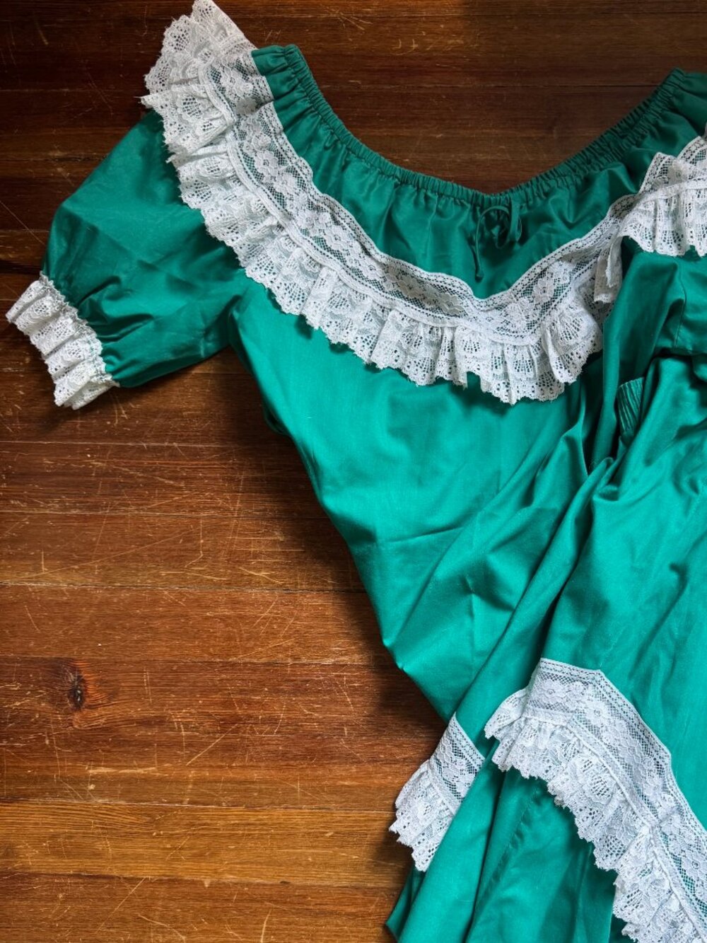 Vintage Partners Please Off the Shoulder Top and Skirt Set, M, Prairie, Malco